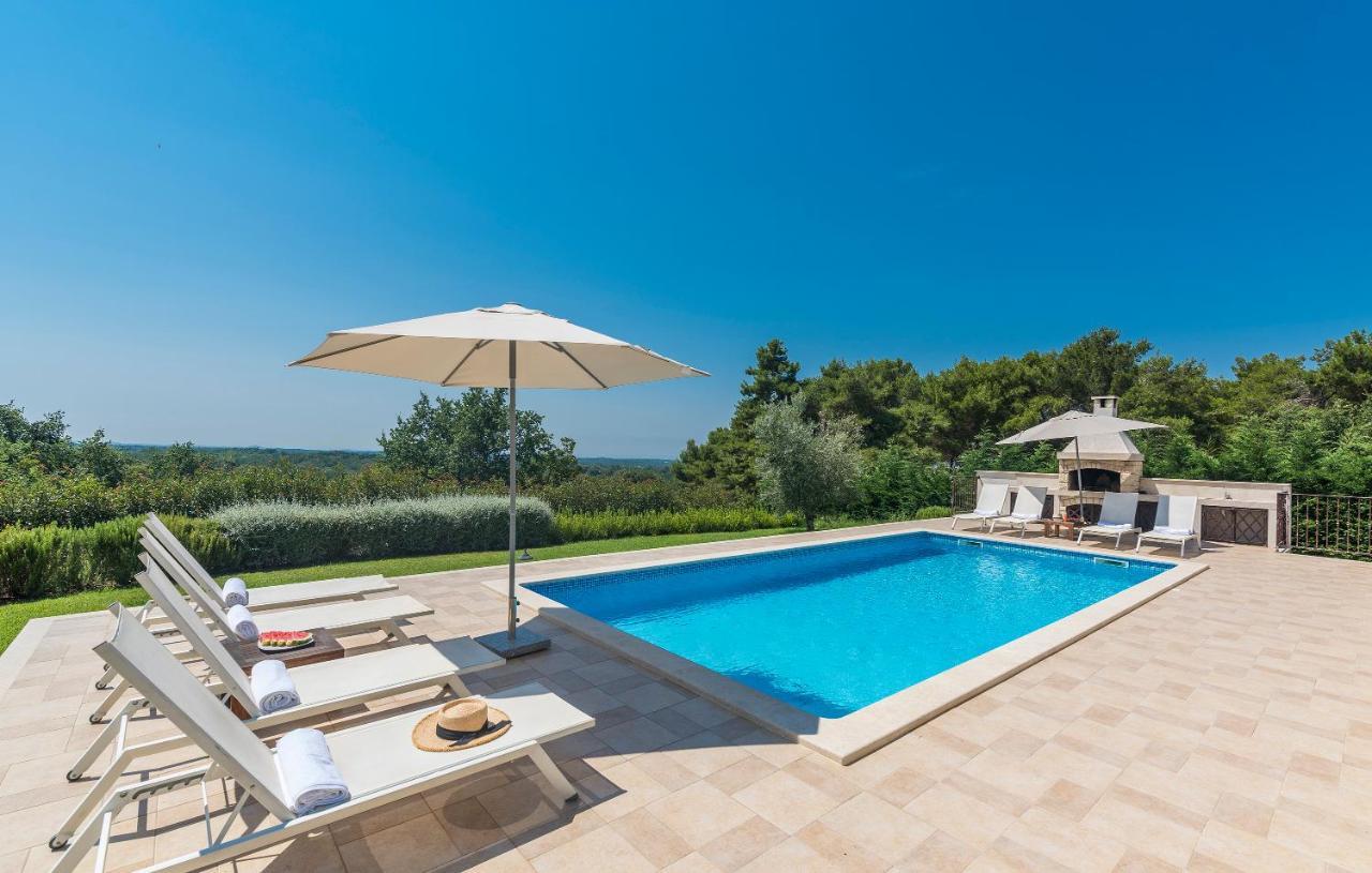 Villa Sterpazzi - Near Porec With Sea View, Private Jacuzzi, Sauna And Pool Višnjan Zewnętrze zdjęcie
