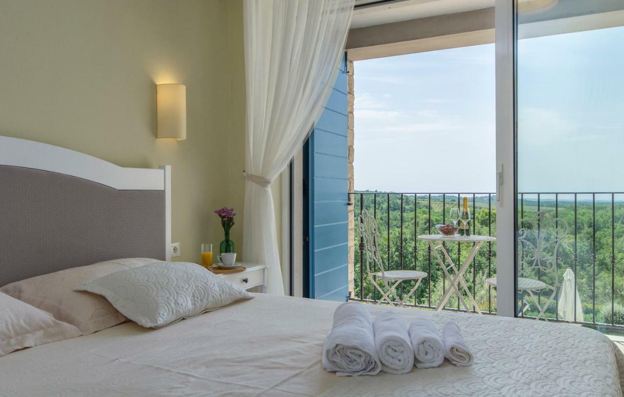 Villa Sterpazzi - Near Porec With Sea View, Private Jacuzzi, Sauna And Pool Višnjan Zewnętrze zdjęcie