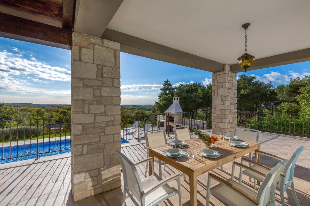 Villa Sterpazzi - Near Porec With Sea View, Private Jacuzzi, Sauna And Pool Višnjan Zewnętrze zdjęcie